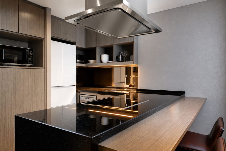 Coffee/tea maker, microwave, oven, dishwasher
