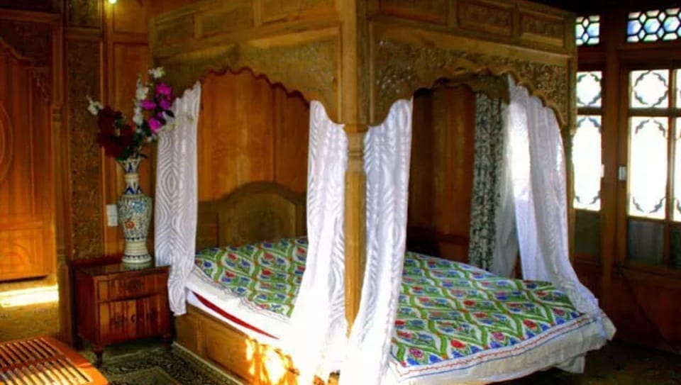 Superior Room | 1 bedroom, desk, soundproofing, rollaway beds (surcharge)
