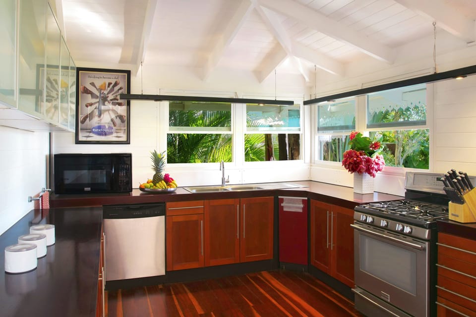 Deluxe Villa, 5 Bedrooms, Private Pool, Ocean View (Ocean Front) | Private kitchen | Fridge, microwave, stovetop, dishwasher