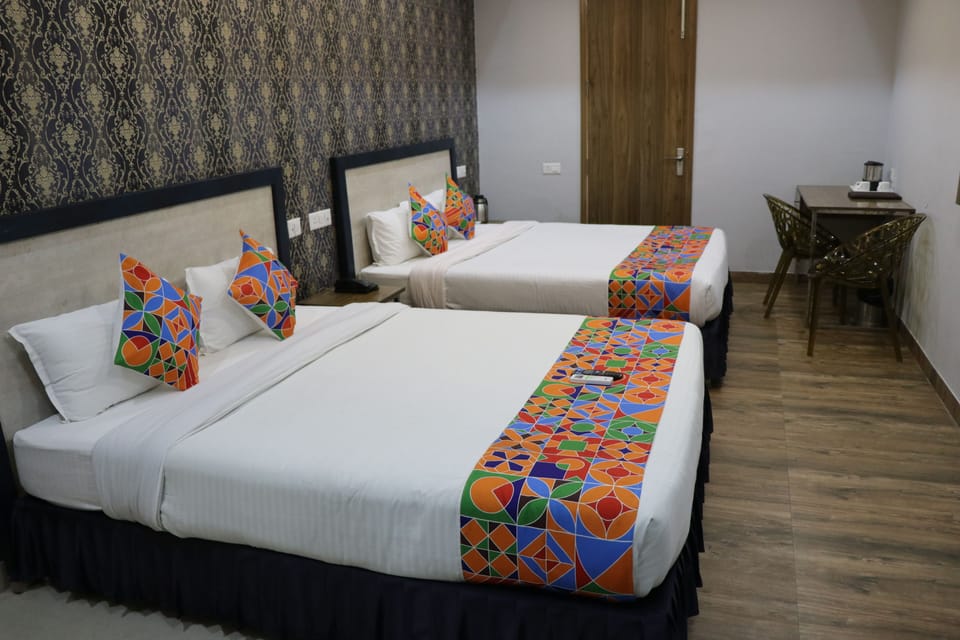 Family Double Room, 2 Double Beds, Smoking | Free WiFi, bed sheets