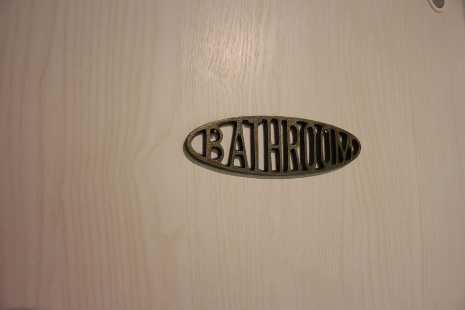 Group Room | Bathroom shower