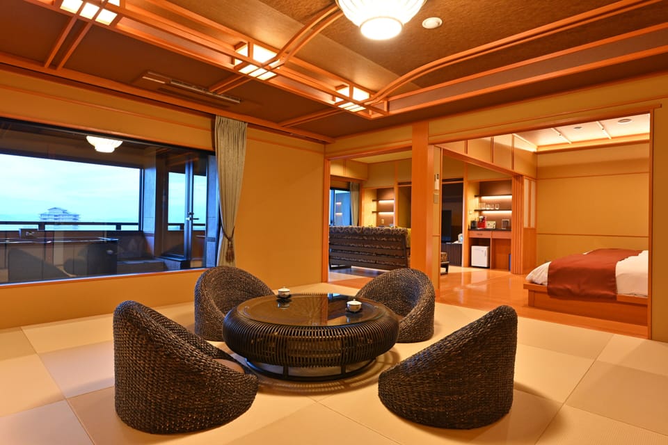 Japanese-Western Style Special Suite with Open-Air Hot spring Bath | In-room safe, soundproofing, rollaway beds (surcharge), WiFi (free)