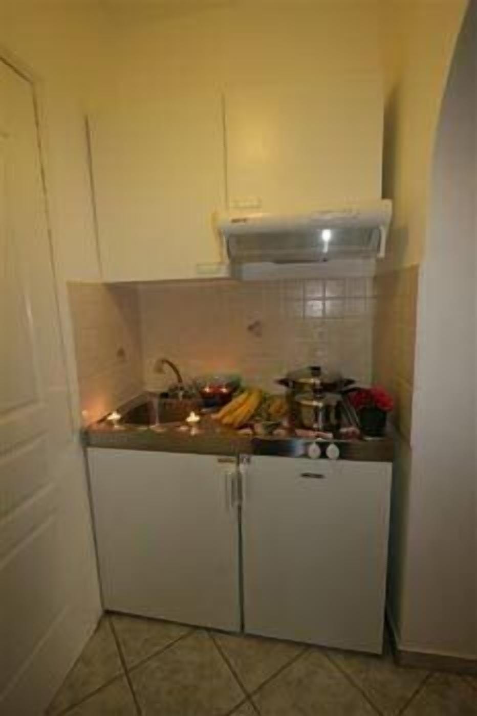 Economy Studio, Ground Floor | Private kitchenette | Fridge