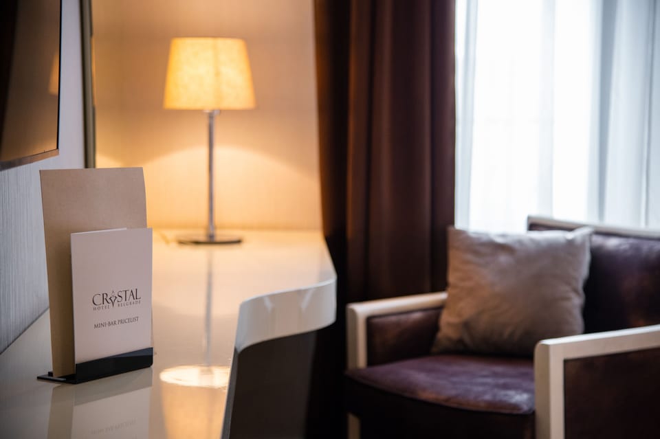 Hypo-allergenic bedding, minibar, in-room safe, individually decorated