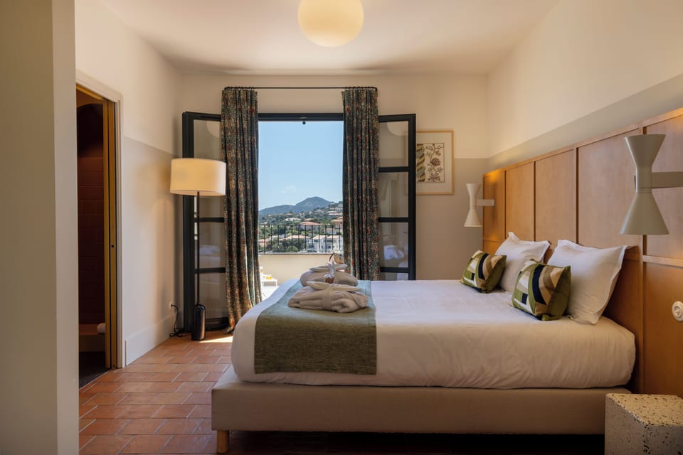 Chambre Prestige | Premium bedding, minibar, in-room safe, desk