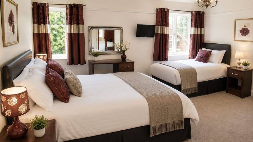 Arden Hill Farm House - Sleeps up to 16 - Snooker Table - HOT TUB House in England