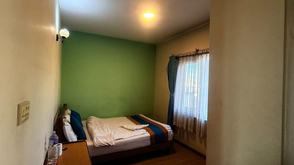 Basic Room | In-room safe, desk, laptop workspace, free WiFi