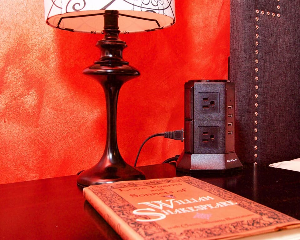 Egyptian cotton sheets, premium bedding, pillowtop beds