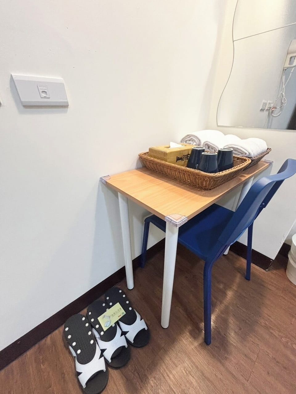 Japanese-style Triple Room, 3 Twin Beds (需公共衛浴) | Desk, soundproofing, free WiFi, bed sheets