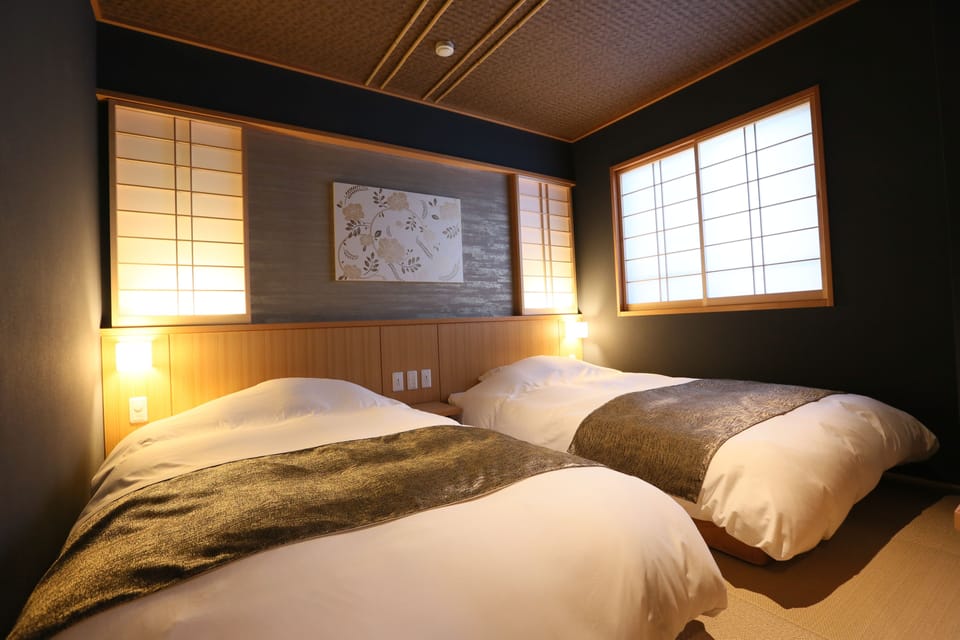 Premium bedding, in-room safe, desk, free WiFi