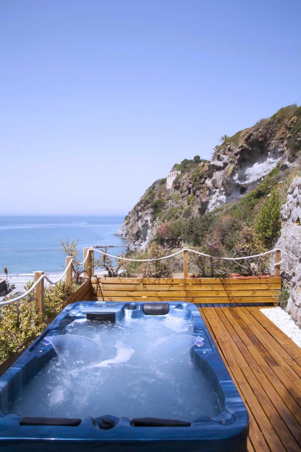 Jetted tub