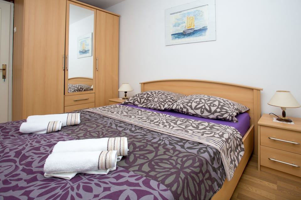 Comfort Villa, Multiple Beds, Non Smoking, Partial Sea View | Free WiFi, bed sheets, wheelchair access