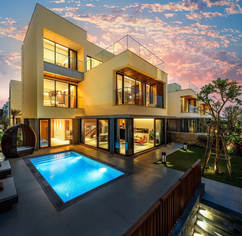 Front of property - evening/night