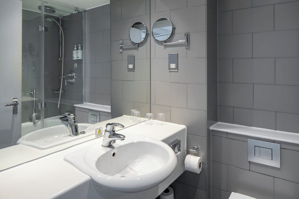 In-room safe, desk, iron/ironing board, free cribs/infant beds