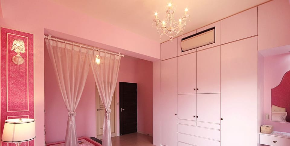 Comfort Quadruple Room | Desk, blackout drapes, free WiFi, bed sheets