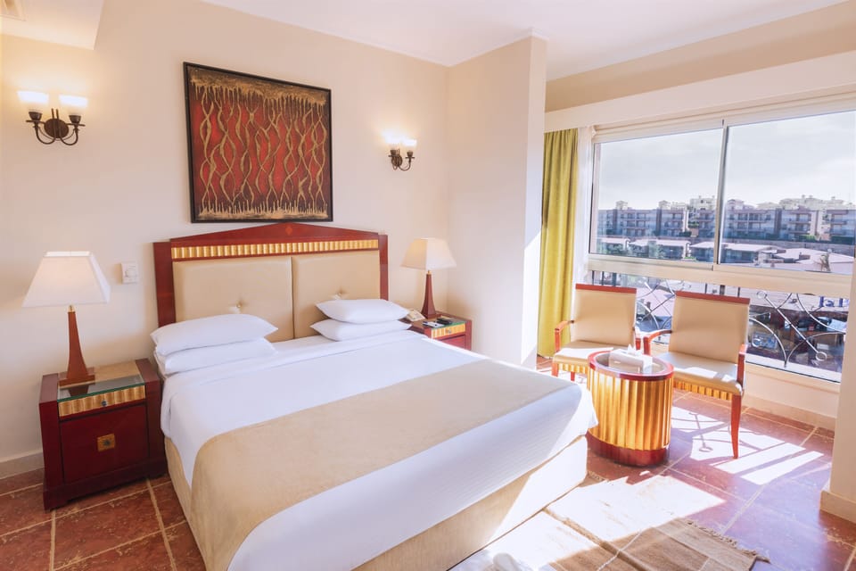In-room safe, individually decorated, individually furnished, desk