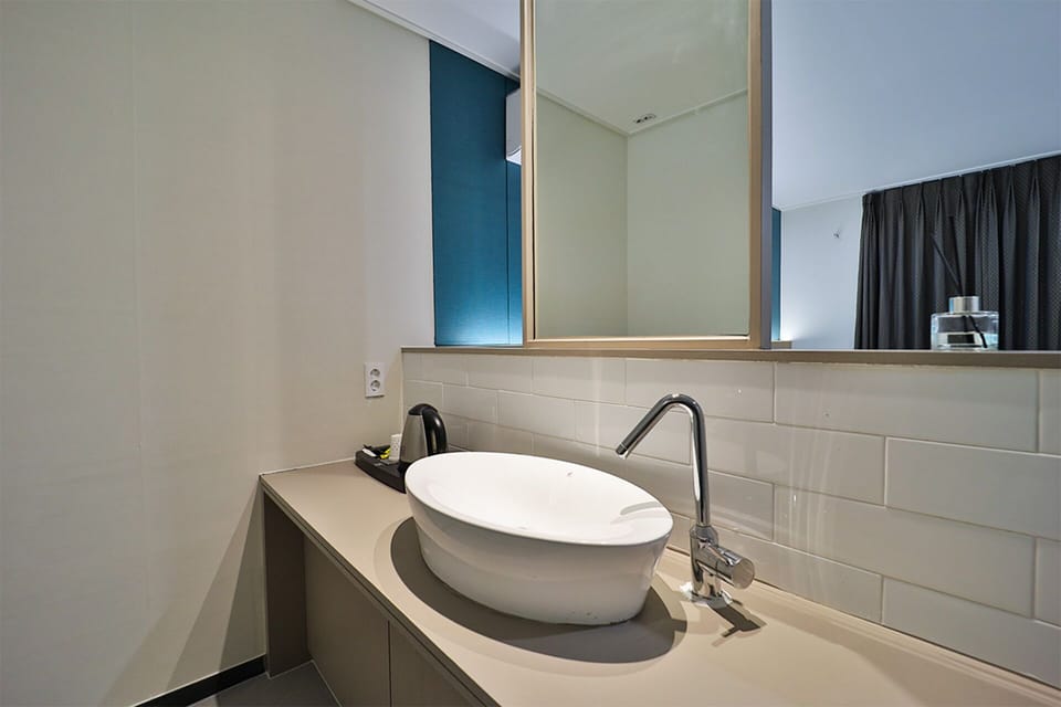 Standard Double Room | Hypo-allergenic bedding, individually decorated, individually furnished