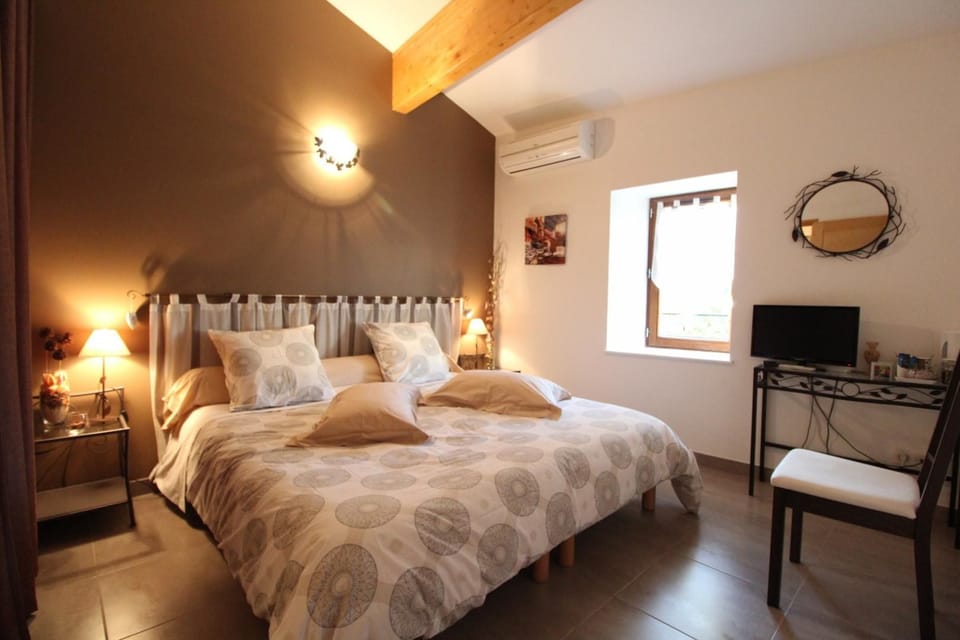 Superior Double or Twin Room (Combale) | Premium bedding, individually decorated, individually furnished
