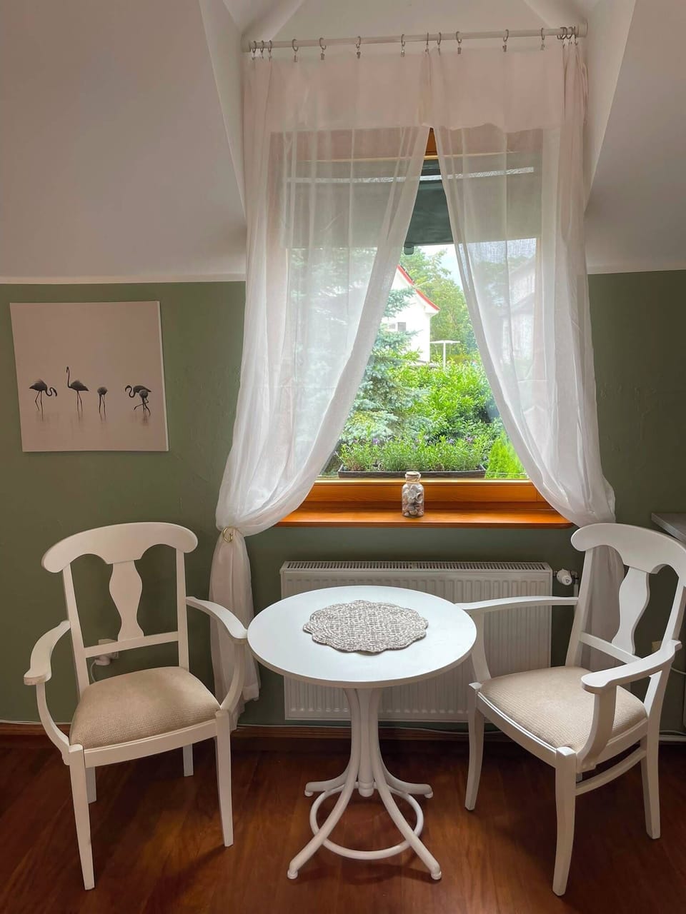 Gallery Studio | Hypo-allergenic bedding available, WiFi (free), individually decorated