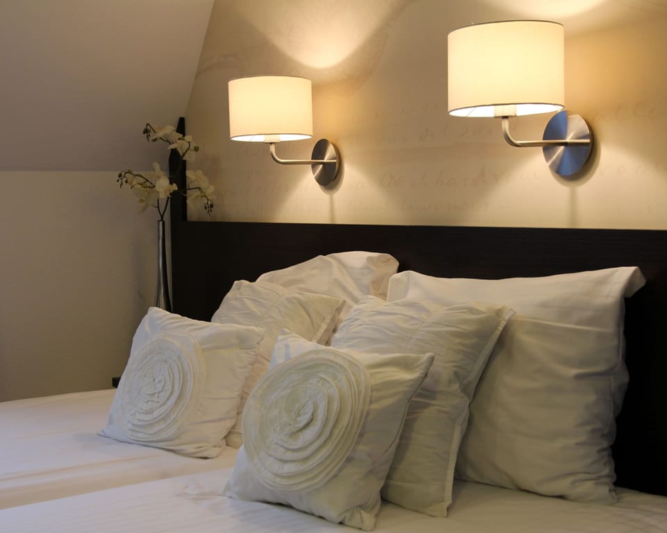 In-room safe, desk, free WiFi, bed sheets