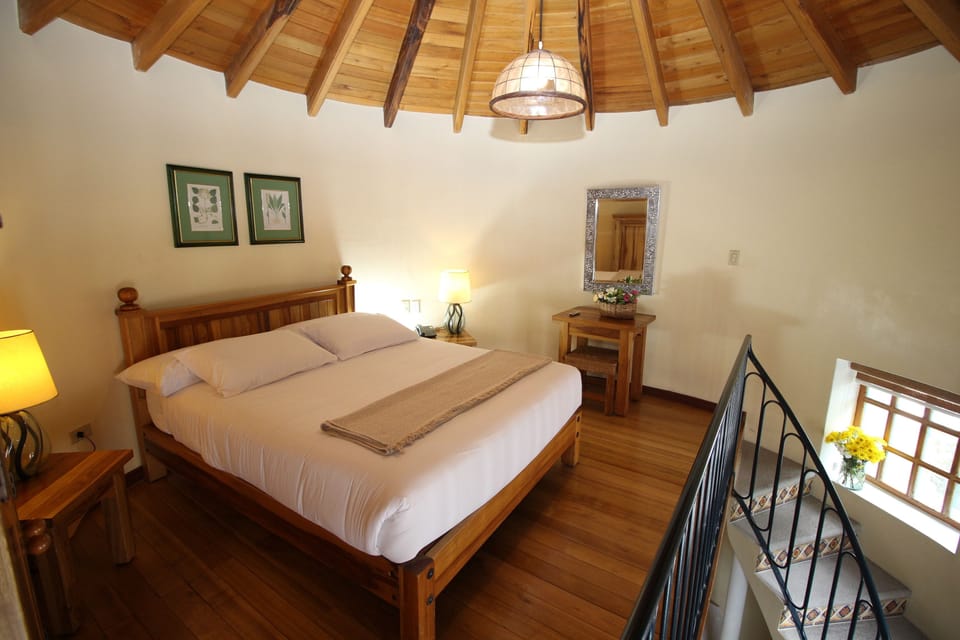 Suite | In-room safe, desk, soundproofing, iron/ironing board (on request)