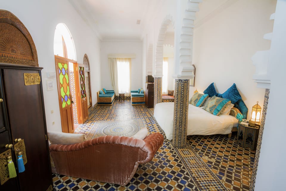 Suite (Grand) | Premium bedding, pillowtop beds, in-room safe, rollaway beds