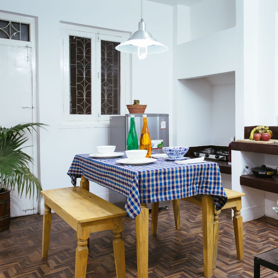Comfort Apartment, 2 Bedrooms, Accessible, Smoking | In-room dining