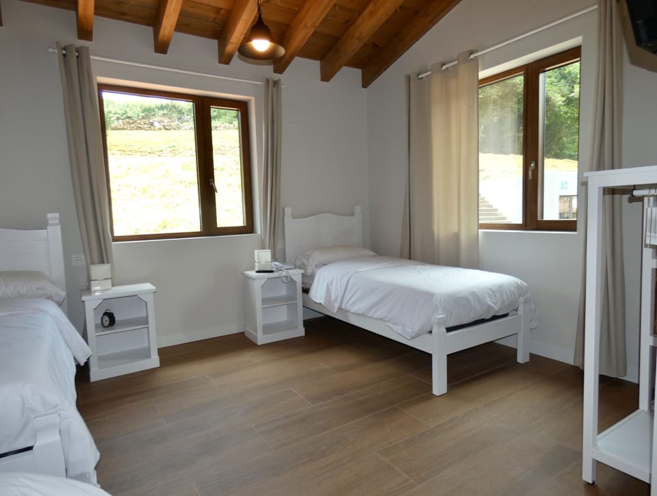 10 bedrooms, premium bedding, down comforters, in-room safe