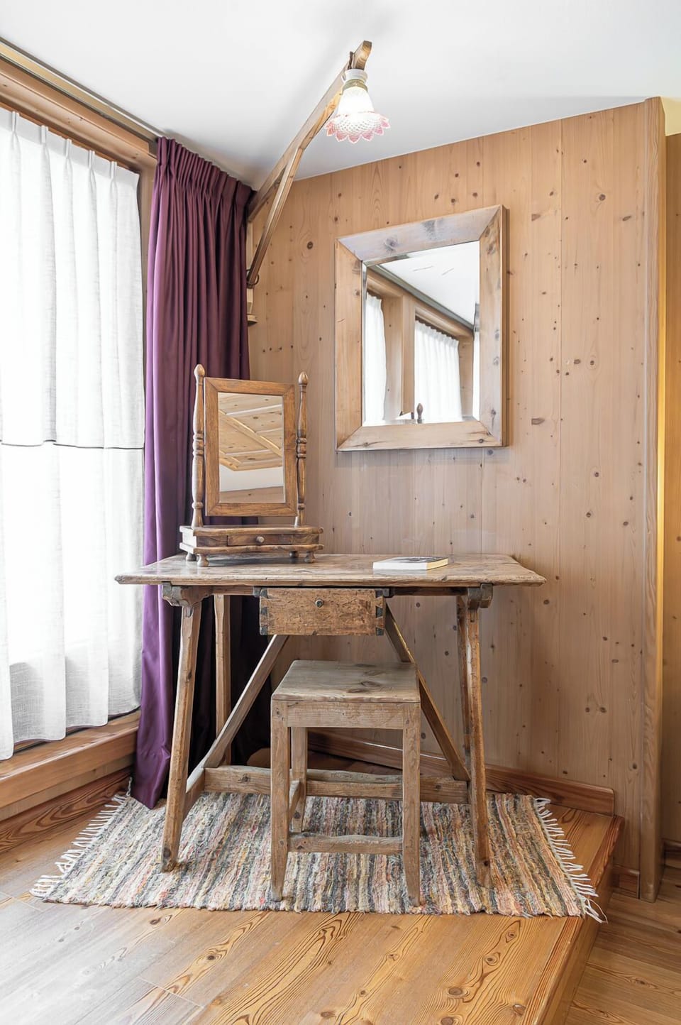 Romantic Double Room | Premium bedding, in-room safe, desk, laptop workspace