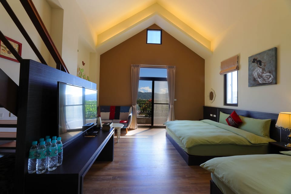 Family Room | Desk, blackout drapes, iron/ironing board, free WiFi