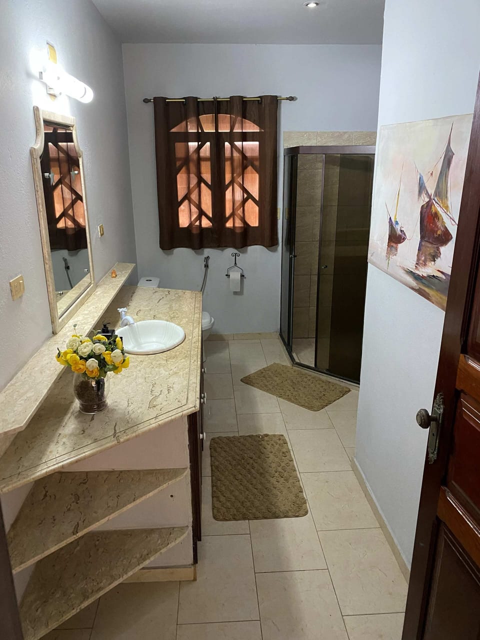 Elite Room | Bathroom | Shower, hair dryer, bathrobes, towels