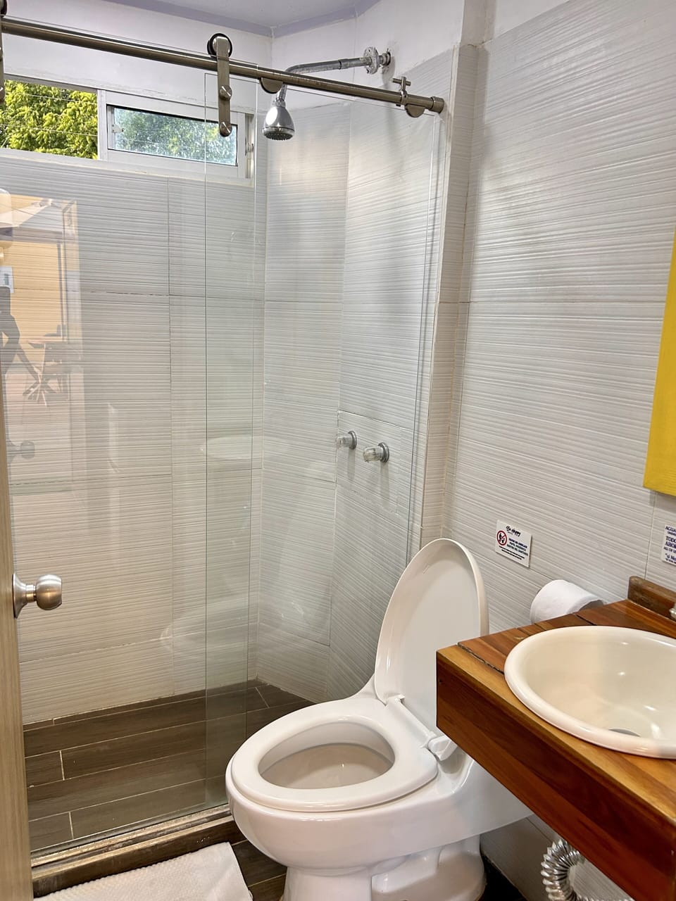 Basic Triple Room | Bathroom | Shower, towels