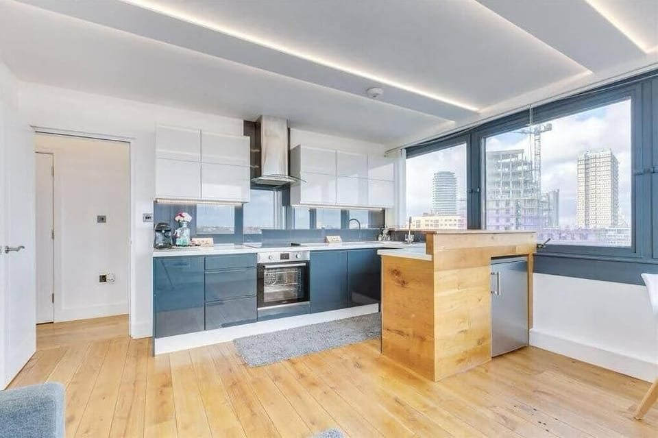 Luxury Apartment, Multiple Beds, City View | Living area | Smart TV, Netflix, streaming services