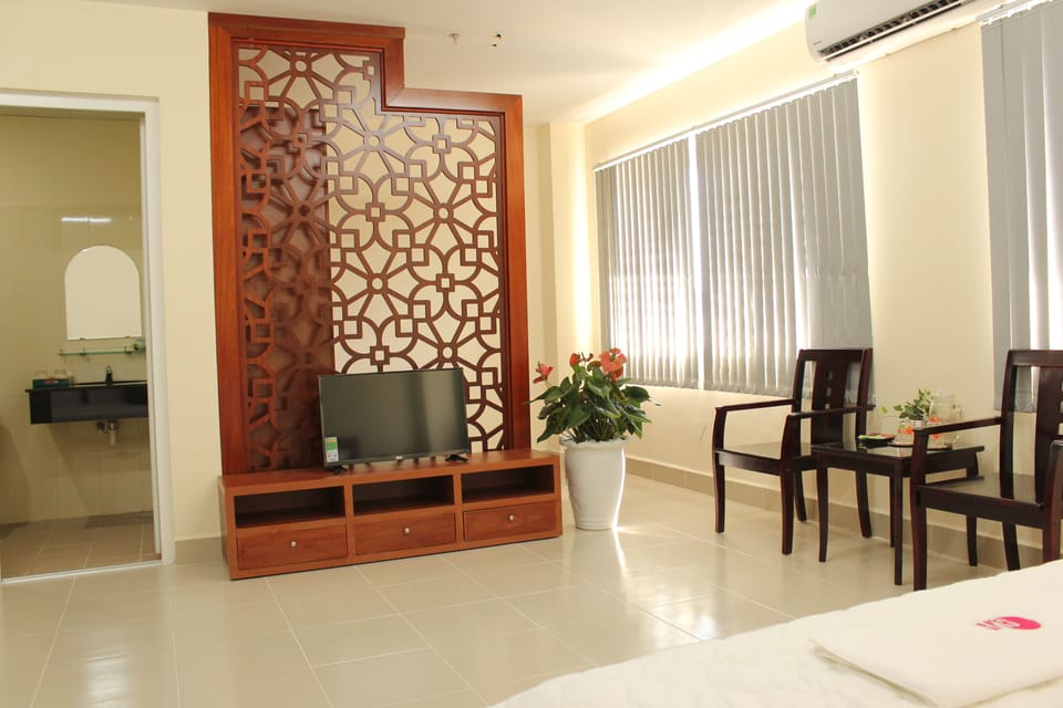 Standard Double Room Single Use, 1 Queen Bed, City View, Tower | Minibar, blackout drapes, free WiFi, bed sheets