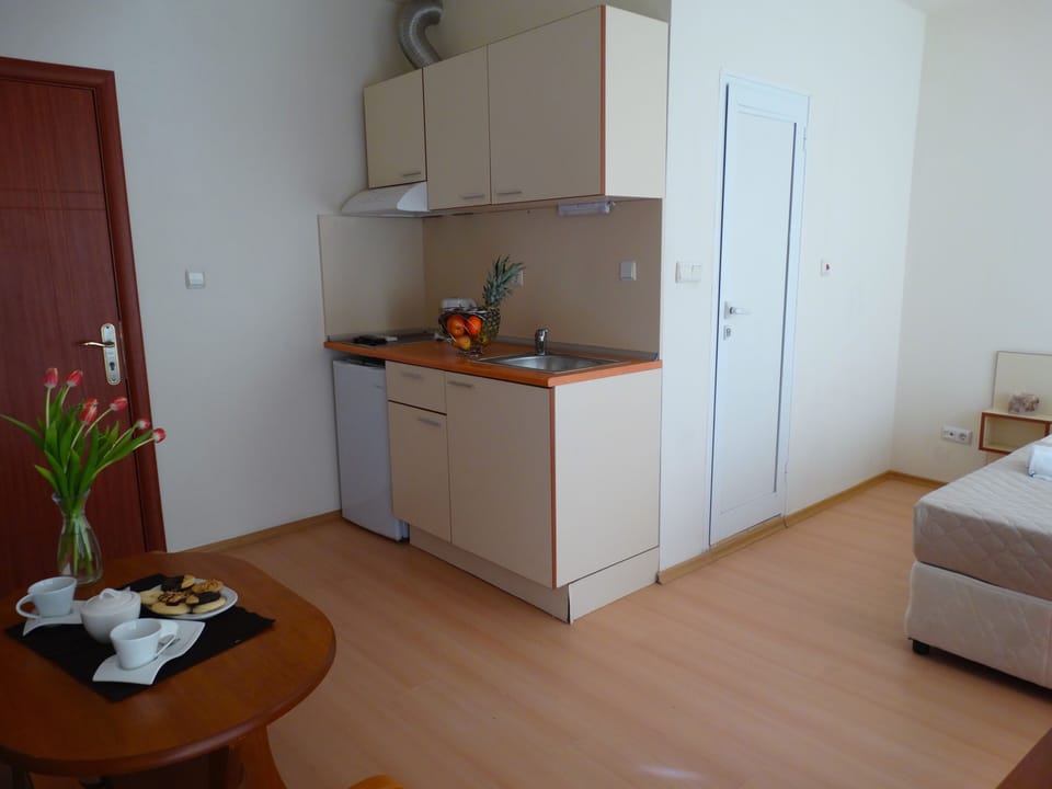 Private kitchenette