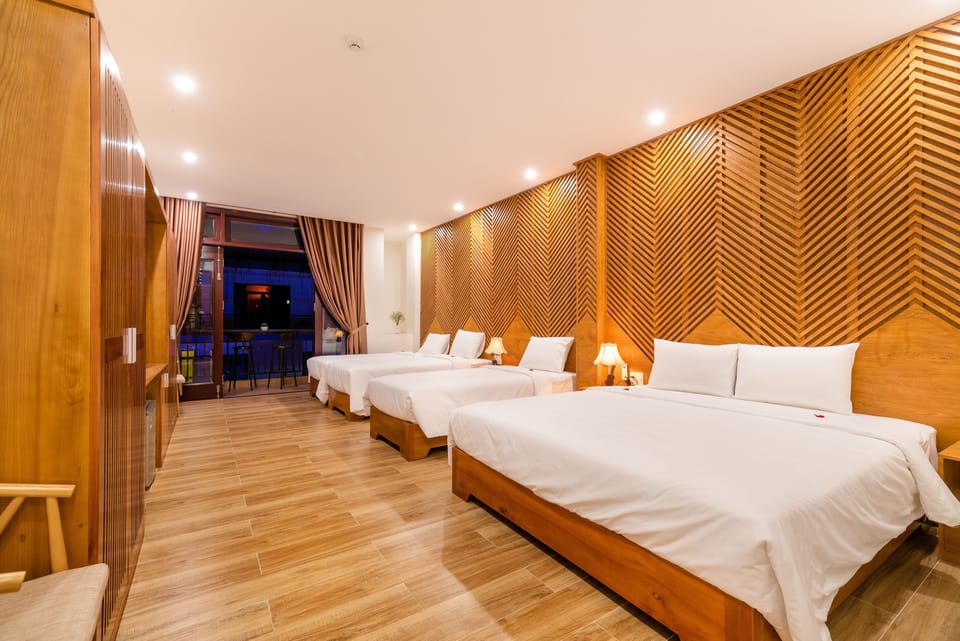 Family Suite, Balcony, City View | 1 bedroom, minibar, desk, laptop workspace