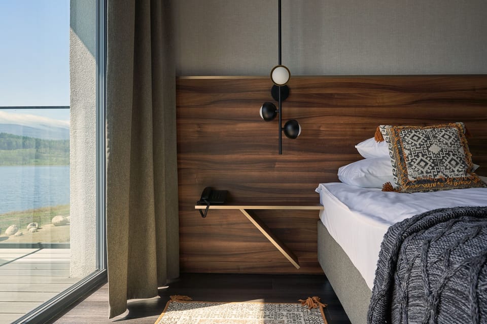 Comfort Double Room, Lake View | Minibar, in-room safe, iron/ironing board, free WiFi