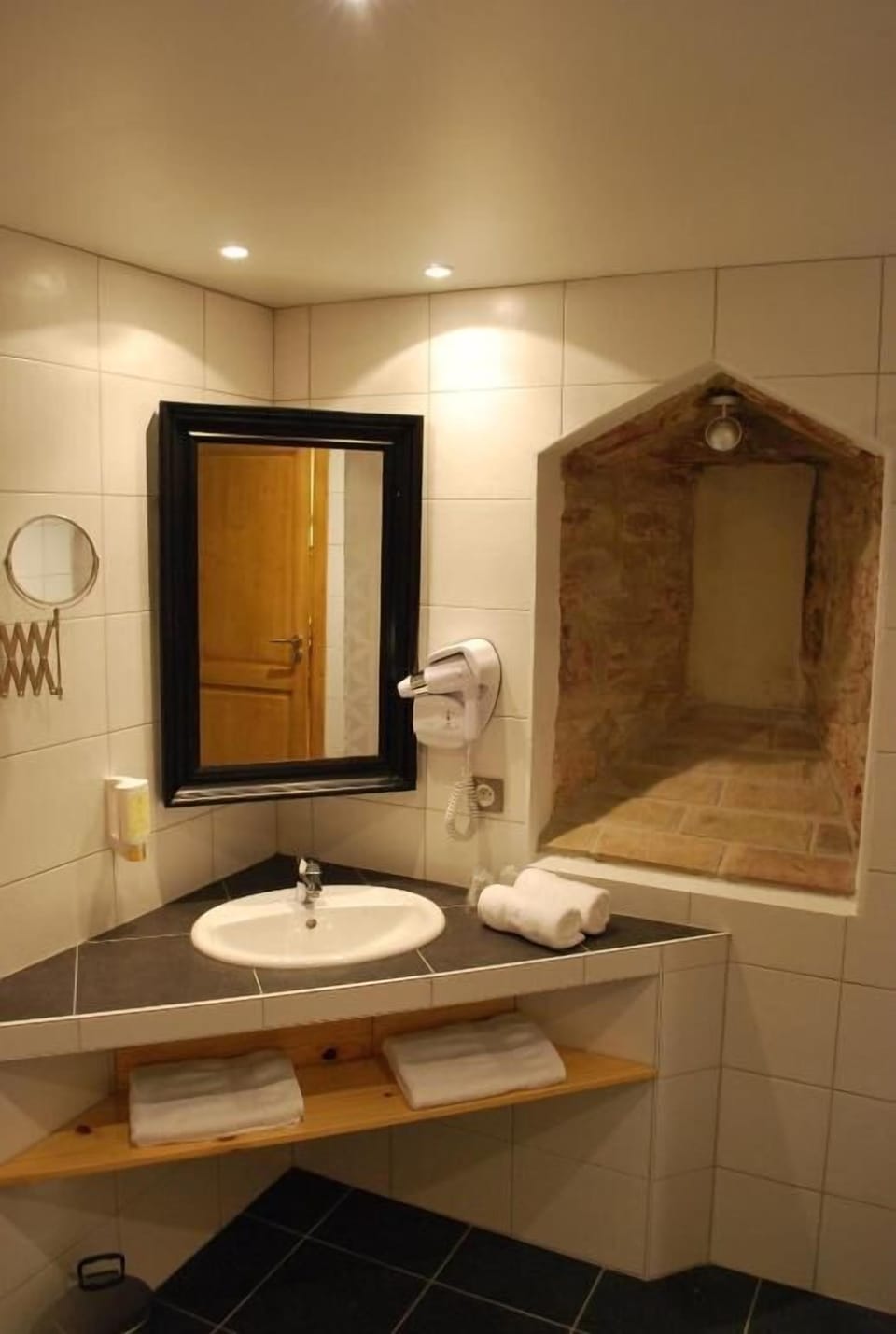 Hair dryer, towels