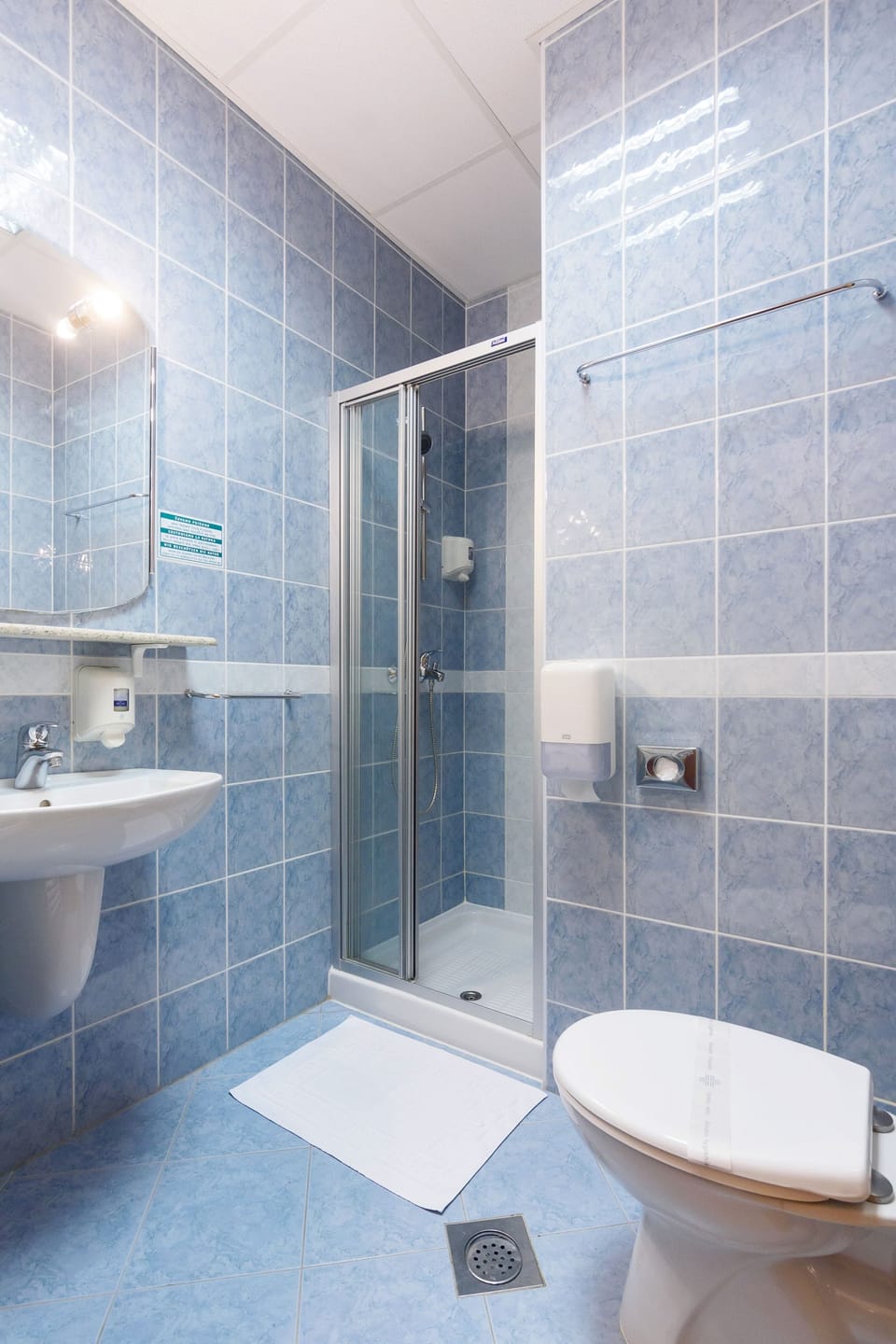Bathroom shower