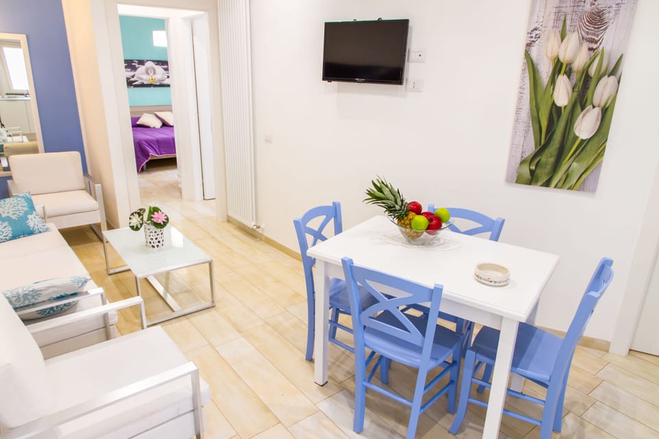 Apartment, 2 Bedrooms | Private kitchen | Full-size fridge, stovetop, electric kettle, toaster