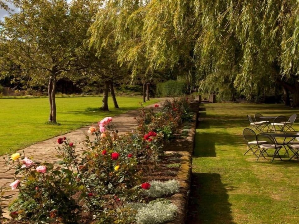 Cherbridge Lodges Riverside Lodges Short Lets Lodge in Oxford