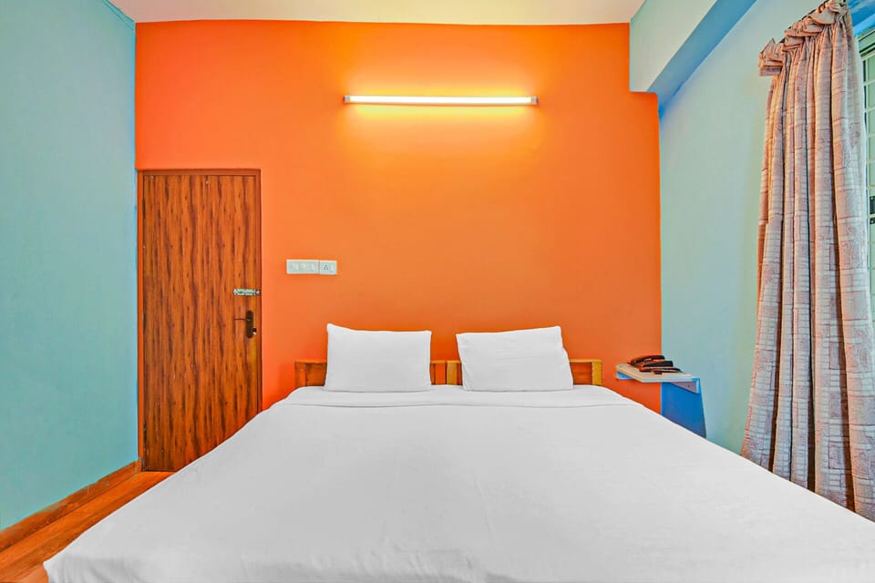 Deluxe Double or Twin Room, 1 King Bed | Free WiFi, bed sheets