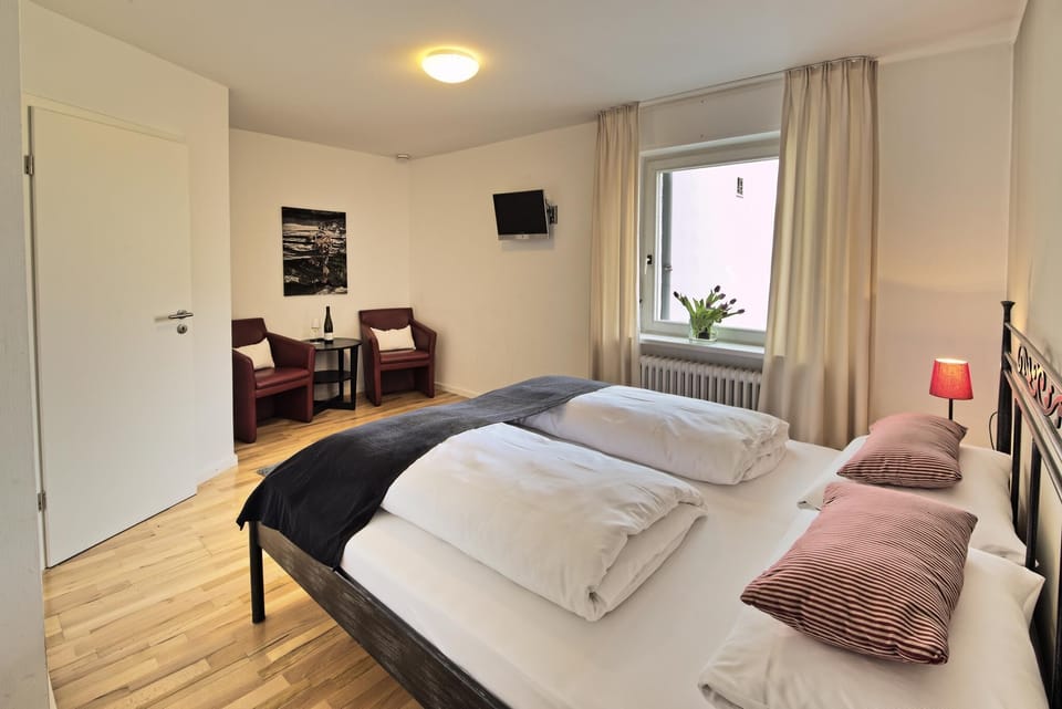 Double Room, Ensuite, River View (Doppelzimmer)