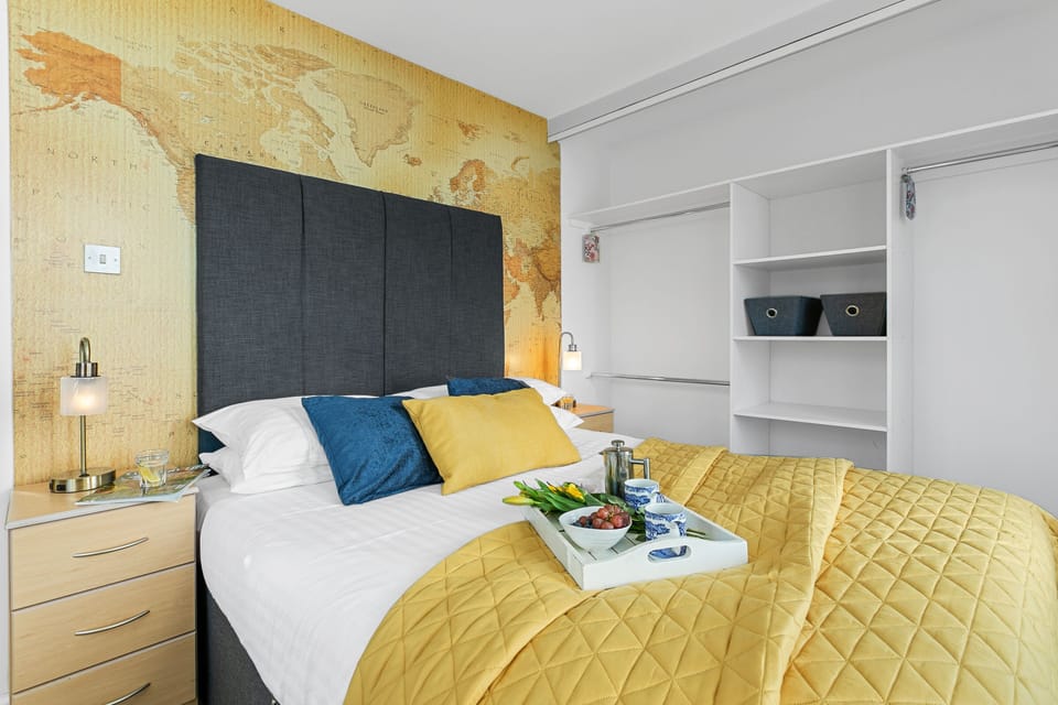 Suite (Junior Suite) | Premium bedding, iron/ironing board, free WiFi, bed sheets