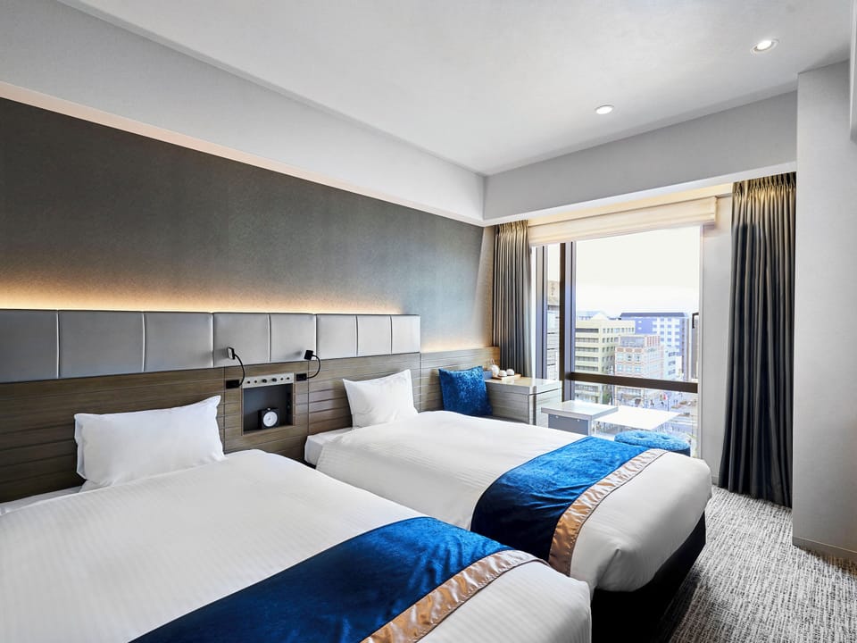 Superior Twin,  Non Smoking | In-room safe, desk, blackout drapes, soundproofing