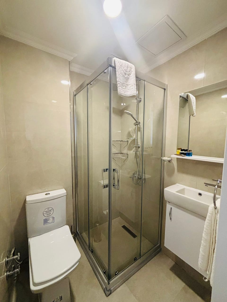 Economy Room | Bathroom | Hair dryer