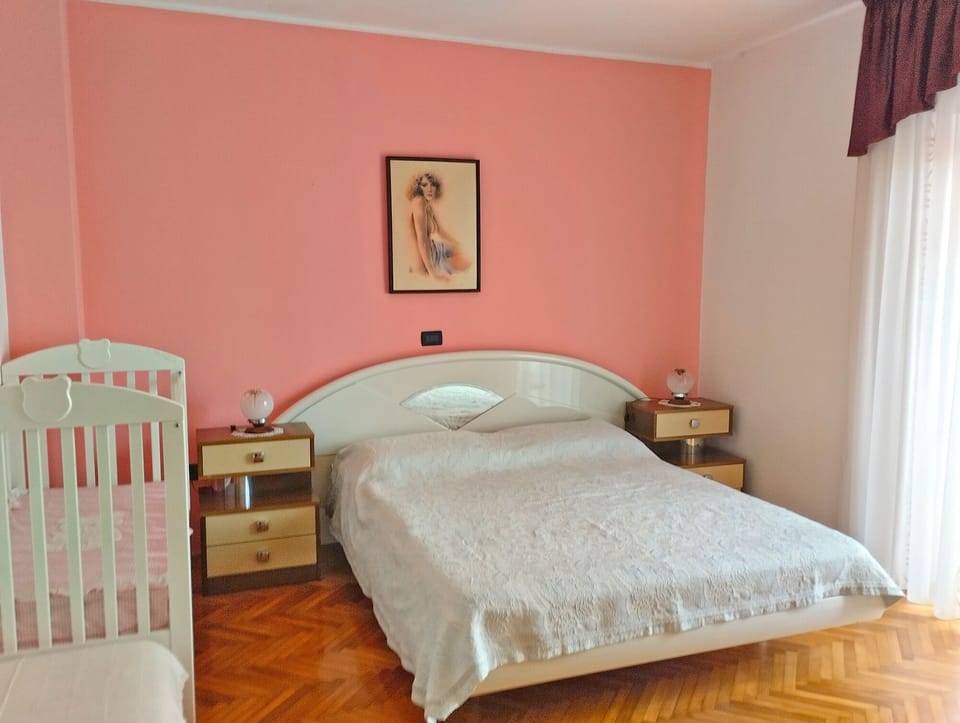 Standard Apartment, 2 Bedrooms (0159) | 2 bedrooms, iron/ironing board, bed sheets