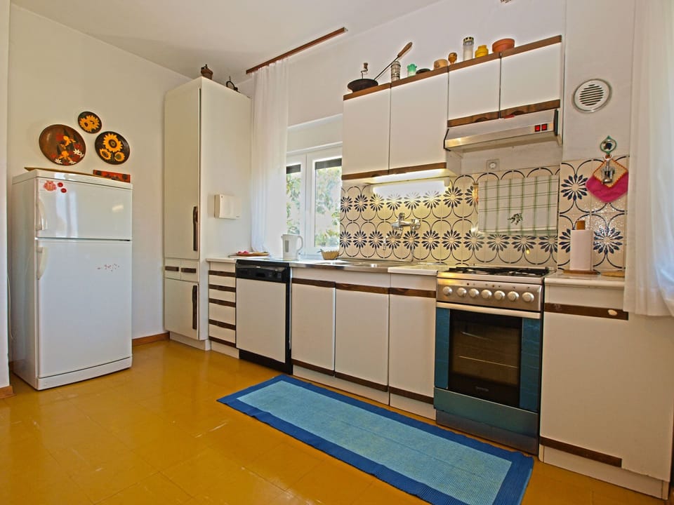 Standard Apartment, 2 Bedrooms (461/1082) | Private kitchen | Fridge, coffee/tea maker