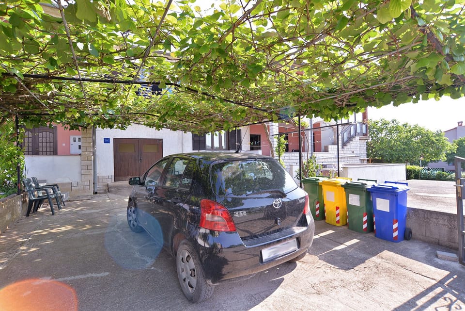 Free self parking