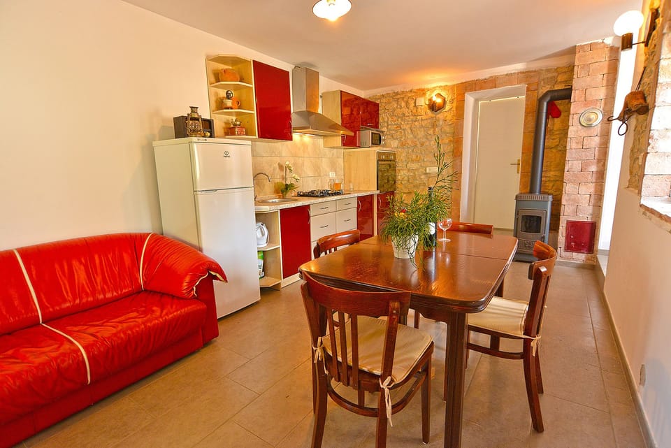 Standard House, 2 Bedrooms (0193) | Living area | TV